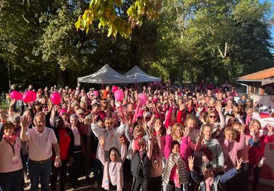Photo XXL du rassemblement à Octobre rose 2025