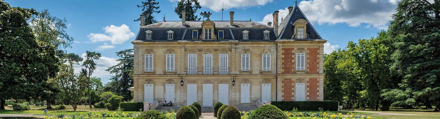 Vue extérieure de l'actuel château de l'Ermitage