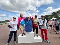 "Vamos a la playa", prix du meilleur déguisement de la Gradi-dingue 2025 - Agrandir l'image, .JPG 86,6 Ko (fenêtre modale)