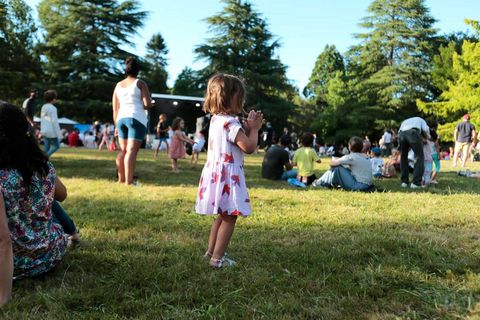Enfant participant au festival Play