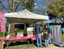 Stand d'information sur le compostage à Mission Nature - Agrandir l'image, .JPG 171,1 Ko (fenêtre modale)