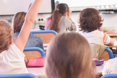 Enfant dans une classe de Gradignan.