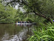balade en canoë sur l'eau bourde - Agrandir l'image, .JPG 2,0 Mo (fenêtre modale)